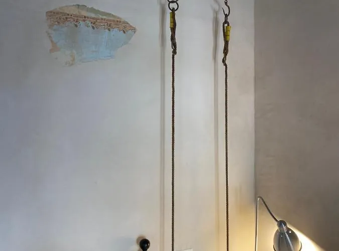 Incastrum - La Soffitta In Centro Ferrara