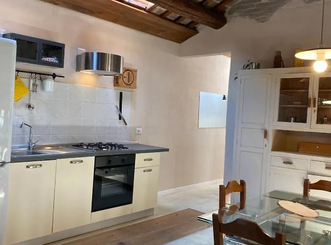 Incastrum - La Soffitta In Centro *